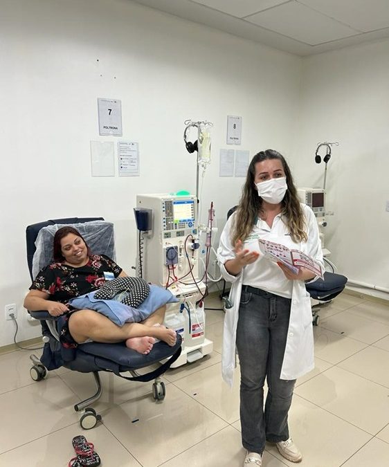 Policlínica de Quirinópolis orienta pacientes da hemodiálise sobre alimentação no fim de ano