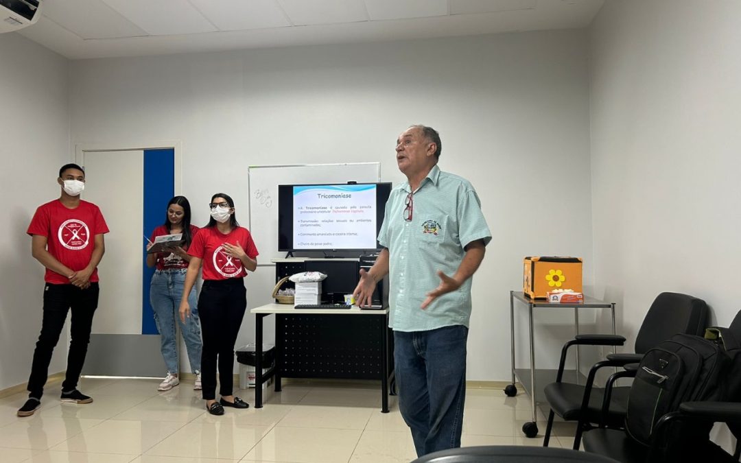 Policlínica de Quirinópolis treina colaboradores sobre fluxo de testagem de Infecções Sexualmente Transmissíveis