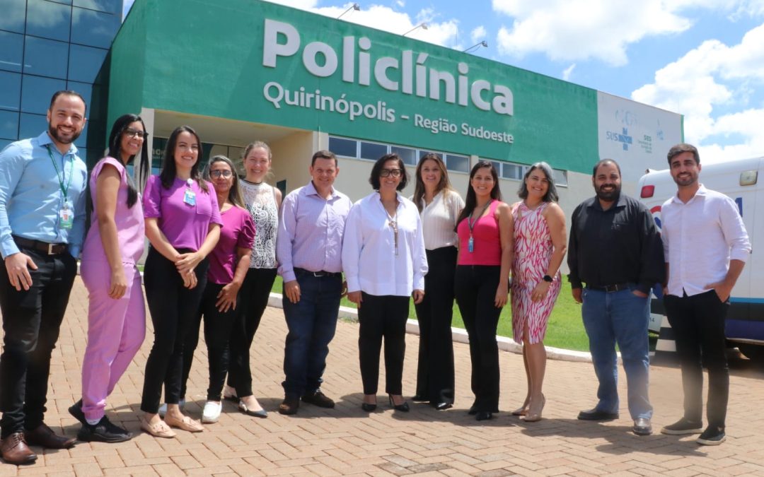 Governo de Goiás e UFG capacitam profissionais de policlínica para Goiás Todo Rosa