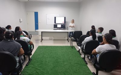 Policlínica de Quirinópolis qualifica sobre descarte correto dos resíduos de serviços de saúde
